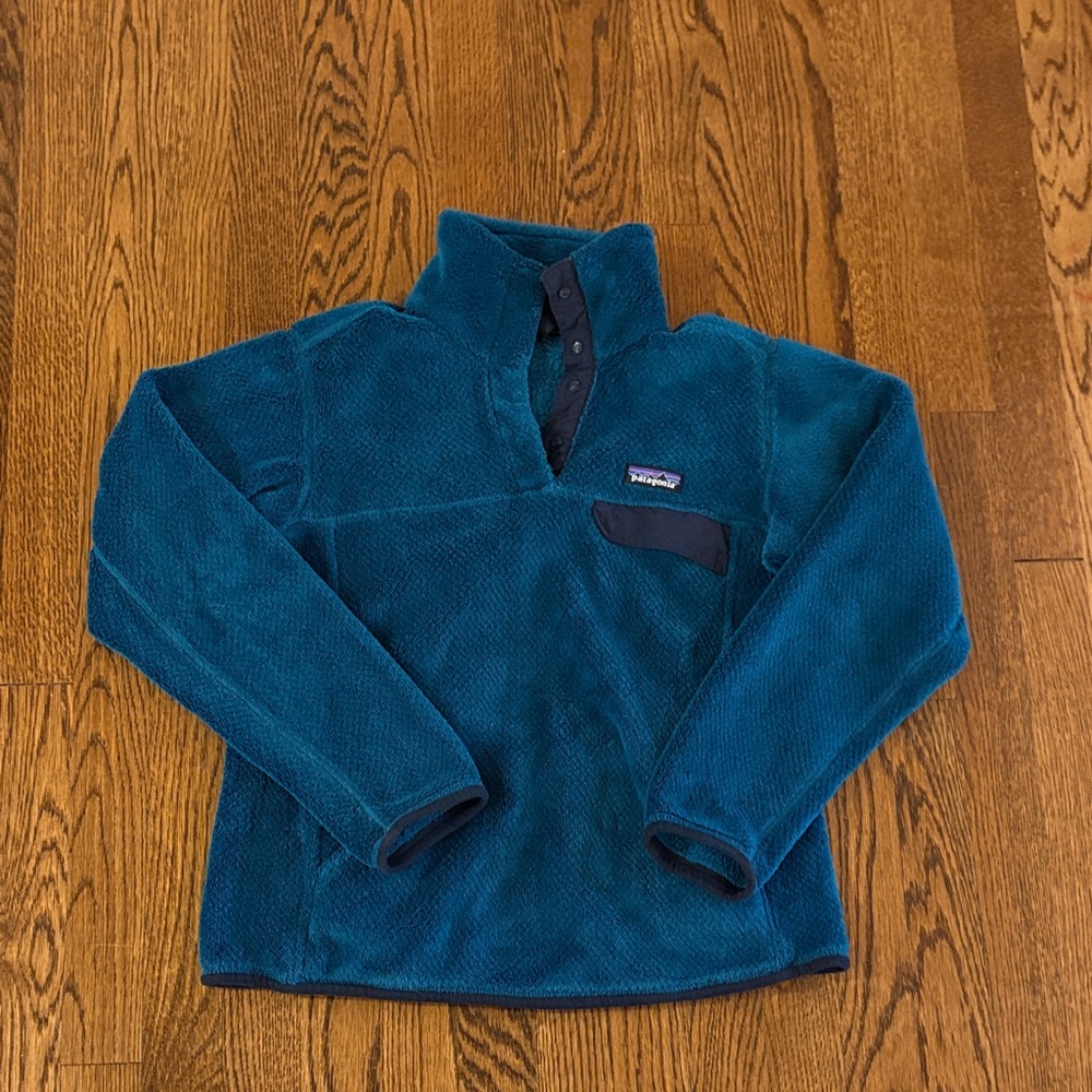 Patagonia Women’s Teal Fleece Pullover